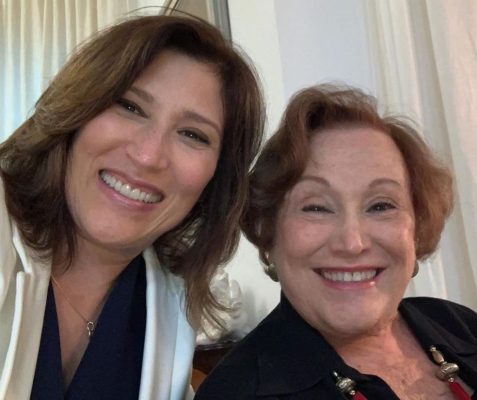 Beth Goulart publica vídeo do último aniversário de Nicette Bruno