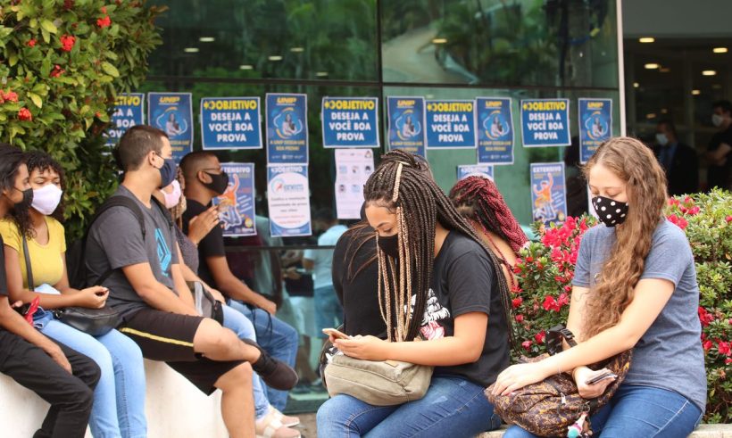 Estudantes podem pedir reaplicação do Enem a partir de hoje