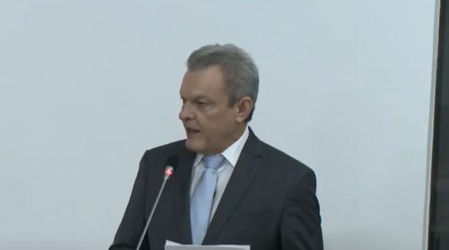 Sarto é empossado e destaca retomada das aulas e prioridade na vacinação