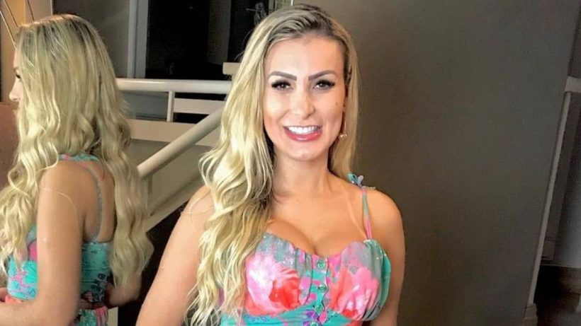 Andressa Urach se diz satisfeita com governo do presidente Bolsonaro