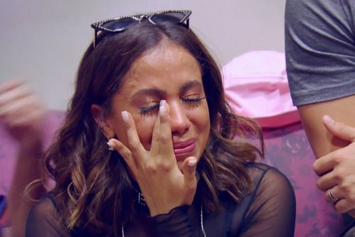 Anitta é internada em hospital no Rio de Janeiro