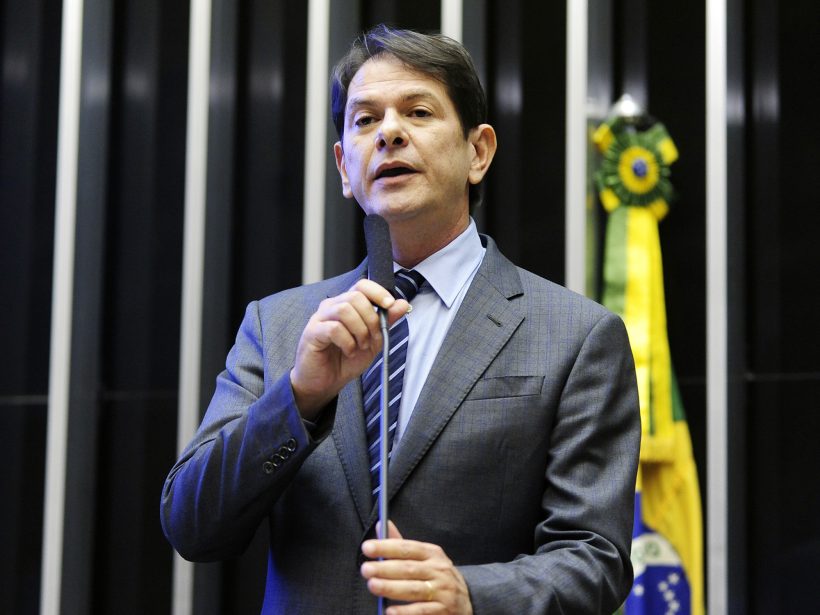 Cid bate o pé e trabalha para que Ceará fique sem R$ 212 milhões