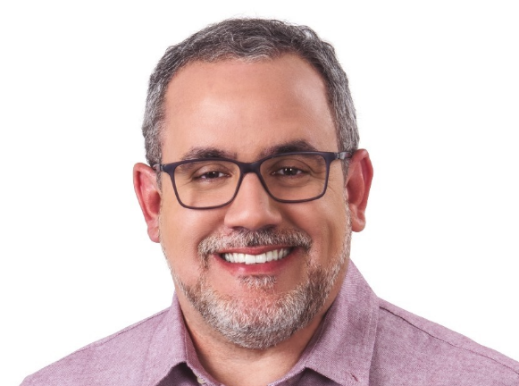 Prefeito de Itapipoca trai Lula e faz campanha aberta para Ciro