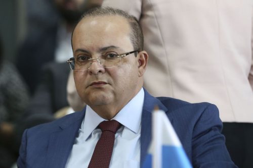 O governador do DF, Ibaneis Rocha, durante reunião extraordinária no Fórum de Governadores em Brasília. (Foto: José Cruz/Agência Brasil)