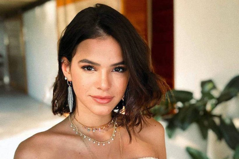 Bruna Marquezine briga com seguidores e abandona redes sociais