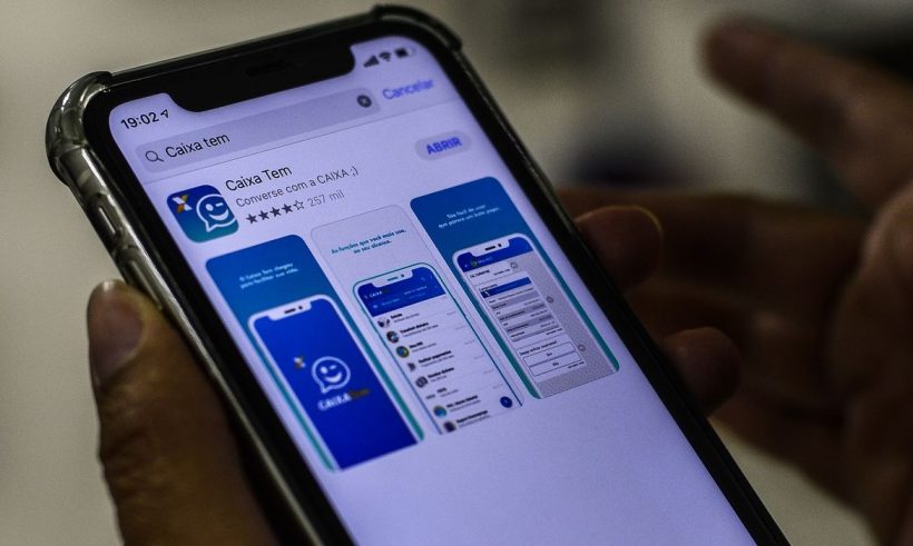 Nascidos em agosto podem atualizar dados no Caixa Tem