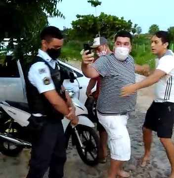 Vereador de Chaval promove aglomeração e ameaça PM e Vigilância Sanitária