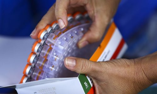 Butantan entrega mais 2,2 milhões de doses de vacina contra a covid-19