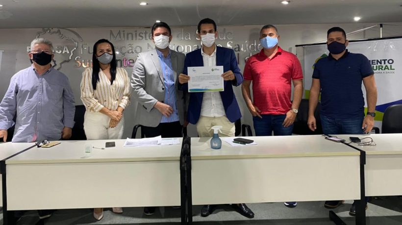 Funasa assina ordem de serviço para obras em sete municípios cearenses
