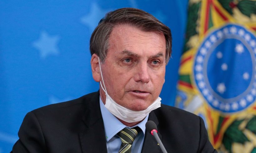 Bolsonaro aconselha remédio indígena para curar a Covid-19