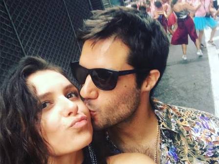 Monica Iozzi termina namora e está de volta ao clube das solteiras