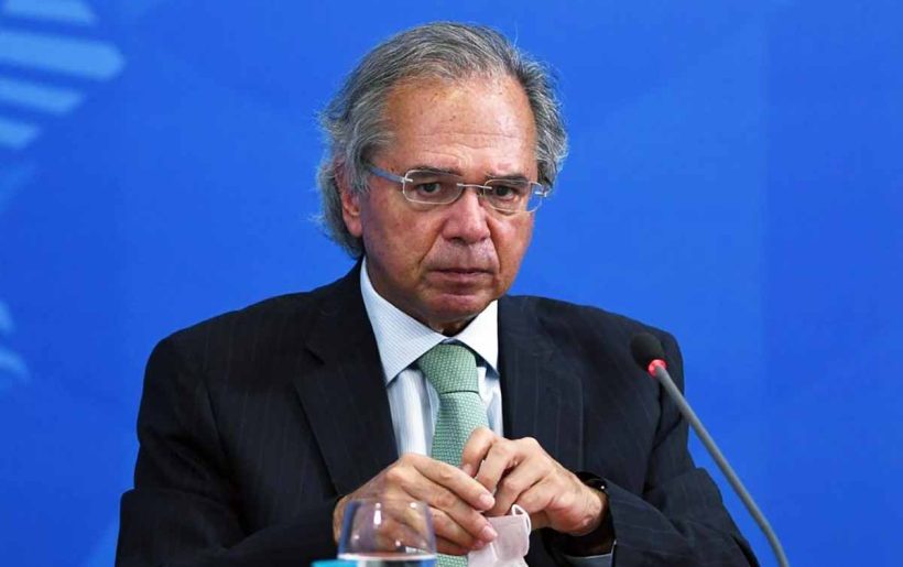 Ministro Paulo Guedes testa positivo para covid-19