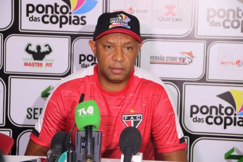 Anderson Batatais é o novo técnico do Ferroviário. (Foto: divulgação/Ferroviário AC)