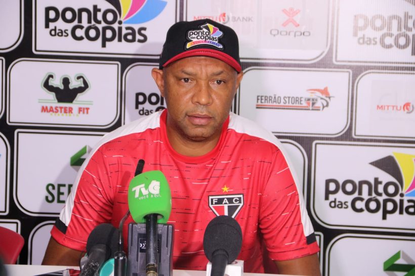 Anderson Batatais assume o Ferroviário e realiza primeiro treino com o elenco