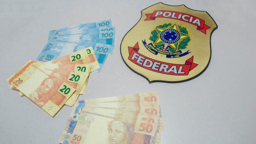 Mulher é presa pela PF com R$ 3 mil em cédulas falsas no interior do Ceará