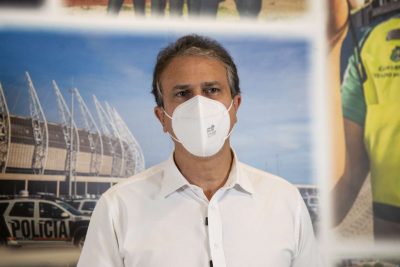 Camilo manda recado aos Ferreira Gomes e defende candidatura de Janaína Farias para a Câmara