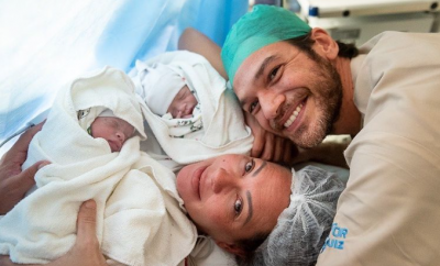 Fabiula Nascimento e Emilio Dantas comemoram nascimento dos gêmeos