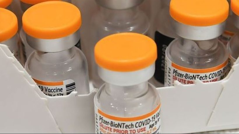 Primeiro lote de vacinas da Pfizer para crianças chega na madrugada de quinta