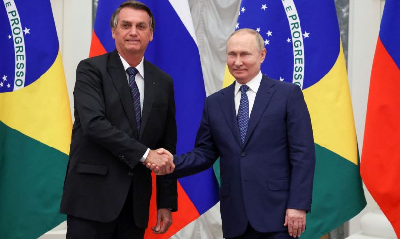 Bolsonaro afirma que conversa com presidente da Rússia foi “profícua”
