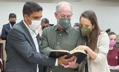 Cabo Daciolo, Ciro Gomes e Giselle Bezerra (esposa de Ciro) em culto evangélico. (Foto: reprodução/Twitter)