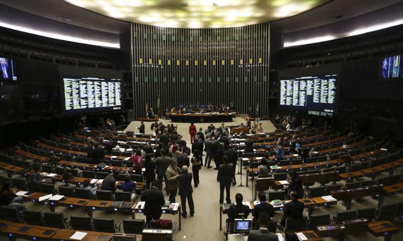 Confira quanto cada parlamentar cearense recebeu em emendas Pix
