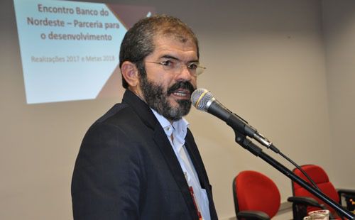 Presidente Gomes da Costa tenta atropelar diretoria do BNB para fazer capricho do Centrão
