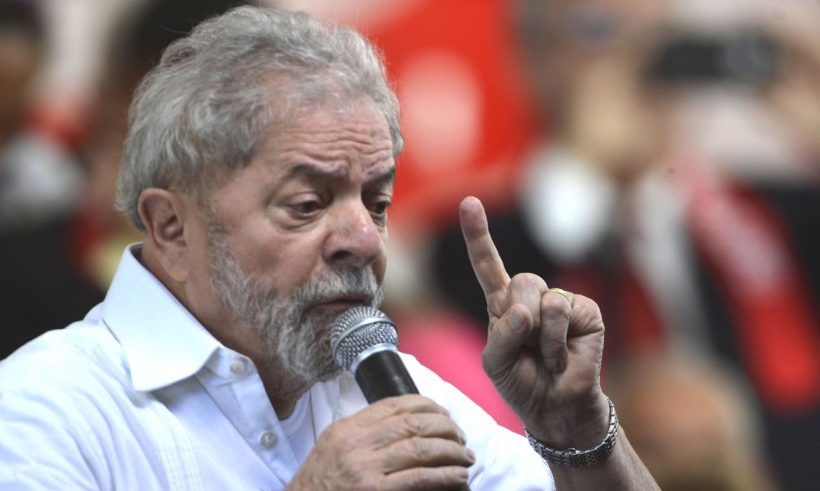 Após repercussão negativa, Lula tenta se explicar sobre defesa do aborto