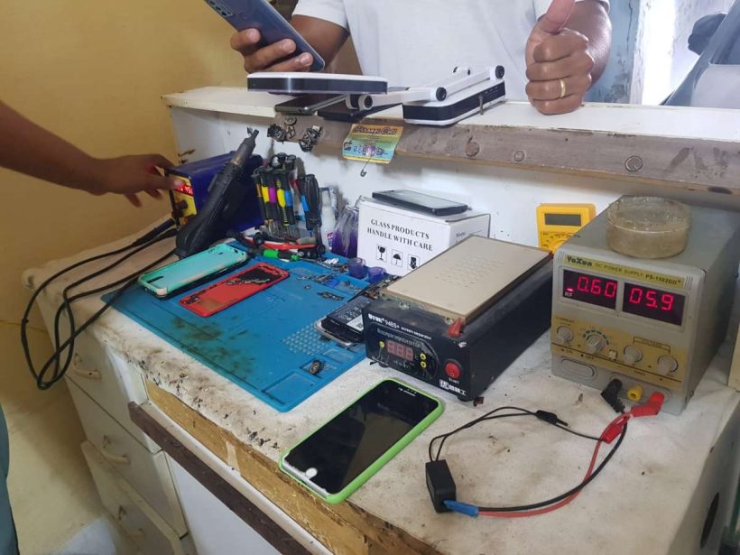 Polícia Civil desarticula estabelecimento que comercializava celulares roubados