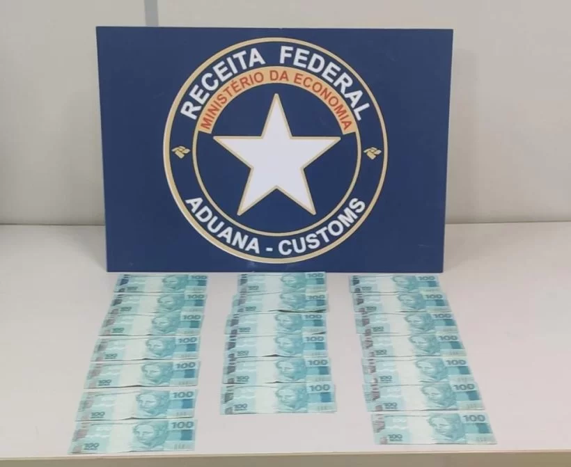 Polícia Federal apreende R$ 10 mil em cédulas falsas nos Correios