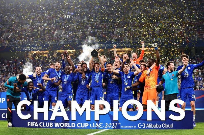 Bilionário russo coloca o Chelsea à venda por R$ 17 bilhões