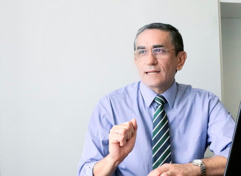 Porta-voz de Tasso, Denísio Pinheiro, está em campanha para ser deputado federal pelo PSDB