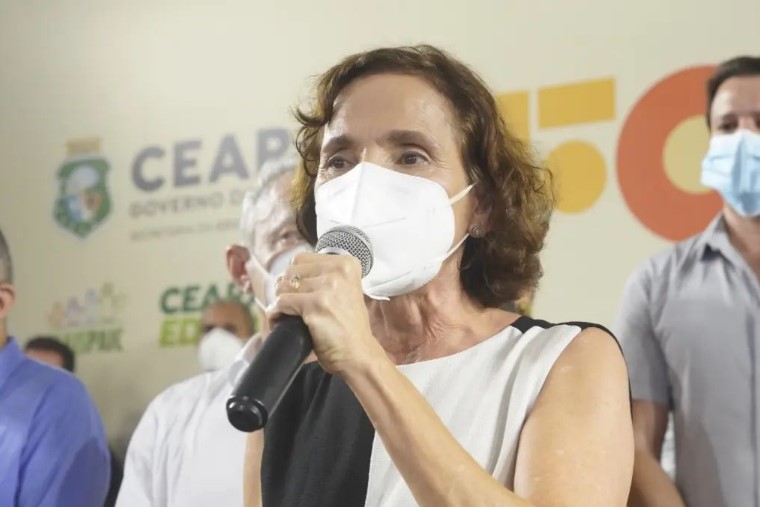 Izolda afirma que liberação do uso de máscaras em ambientes fechados será debatida