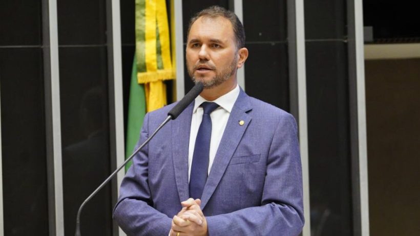 Relator da PEC de Corte de Gastos, Moses Rodrigues, promete construir texto de consenso