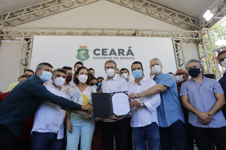 Governo anuncia investimento de R$ 85 milhões em saneamento básico no litoral de Caucaia