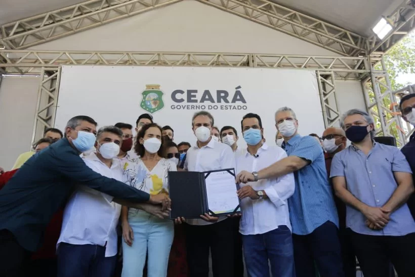 Governo anuncia investimento de R$ 85 milhões em saneamento básico no litoral de Caucaia