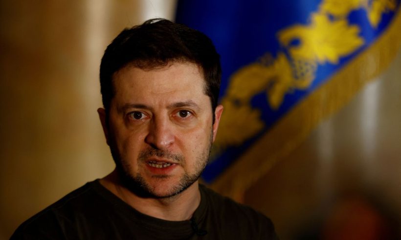 Zelensky: área de exclusão aérea é necessária para conter catástrofe