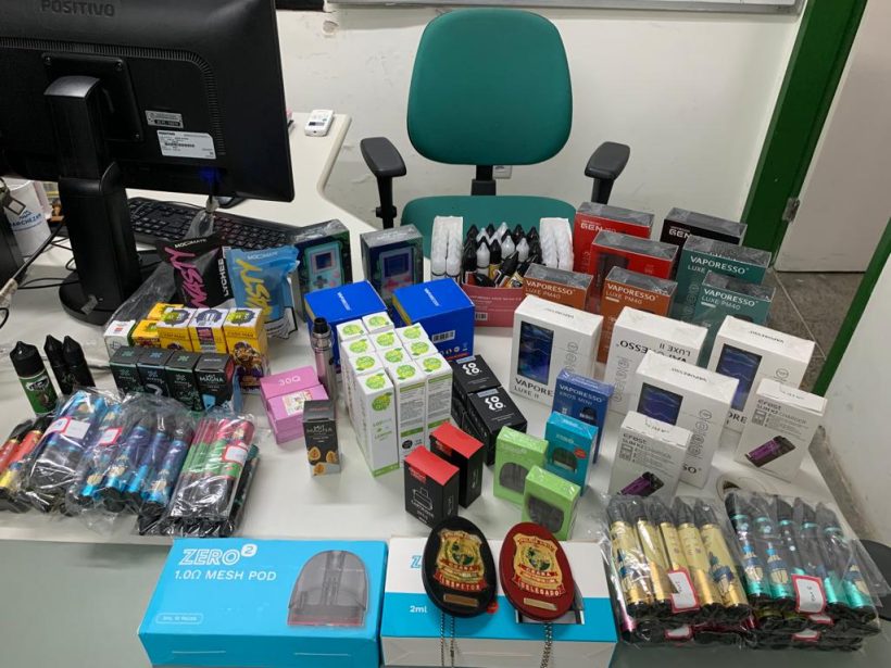 Polícia Civil captura homem que comercializava cigarros eletrônicos em Fortaleza