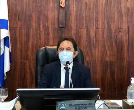 Vereador Adail Jr. rebate declarações de Guimarães: “vocês não tem moral”