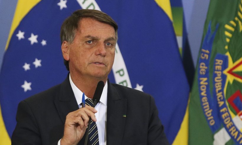 Bolsonaro e família são alvos de operação da PF sobre dados falsos em vacinação