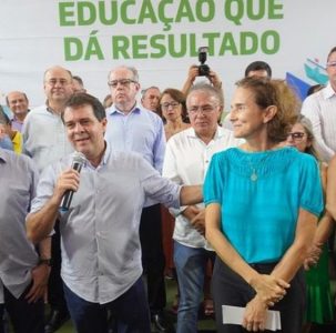 Deputado Evandro Leitão declarou publicamente apoio à candidatura de Izolda Cela. (Foto: reprodução/Instagram)