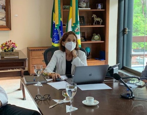 Uso de máscara volta a ser recomendado em ambientes fechados em todo o Ceará