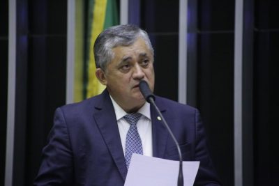 José Guimarães