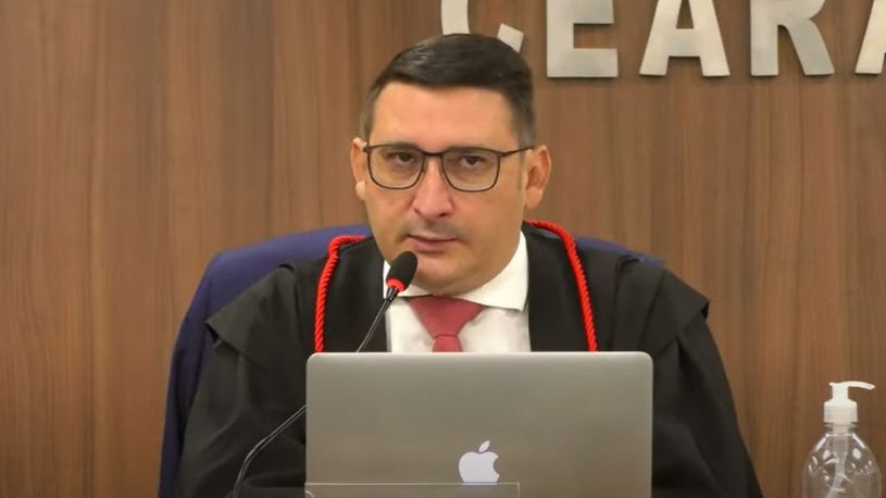 Presidente do TJDF-CE pede licença do cargo e fica afastado por um mês