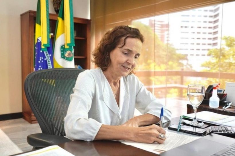 Governadora divulga nota negando suspensão de obras por determinação do TRE-CE