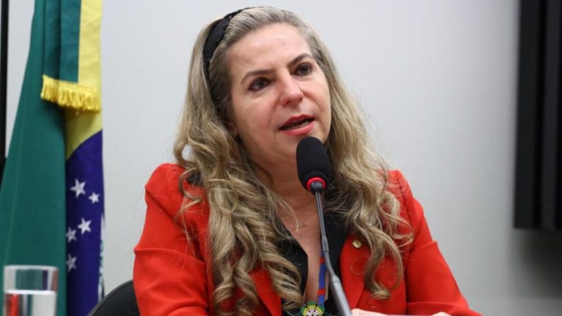 Luizianne Lins anuncia pré-candidatura à Prefeitura de Fortaleza