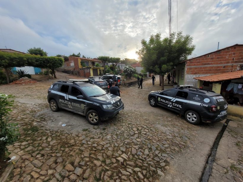 Polícia Civil realiza operação contra organização criminosa em Cariús