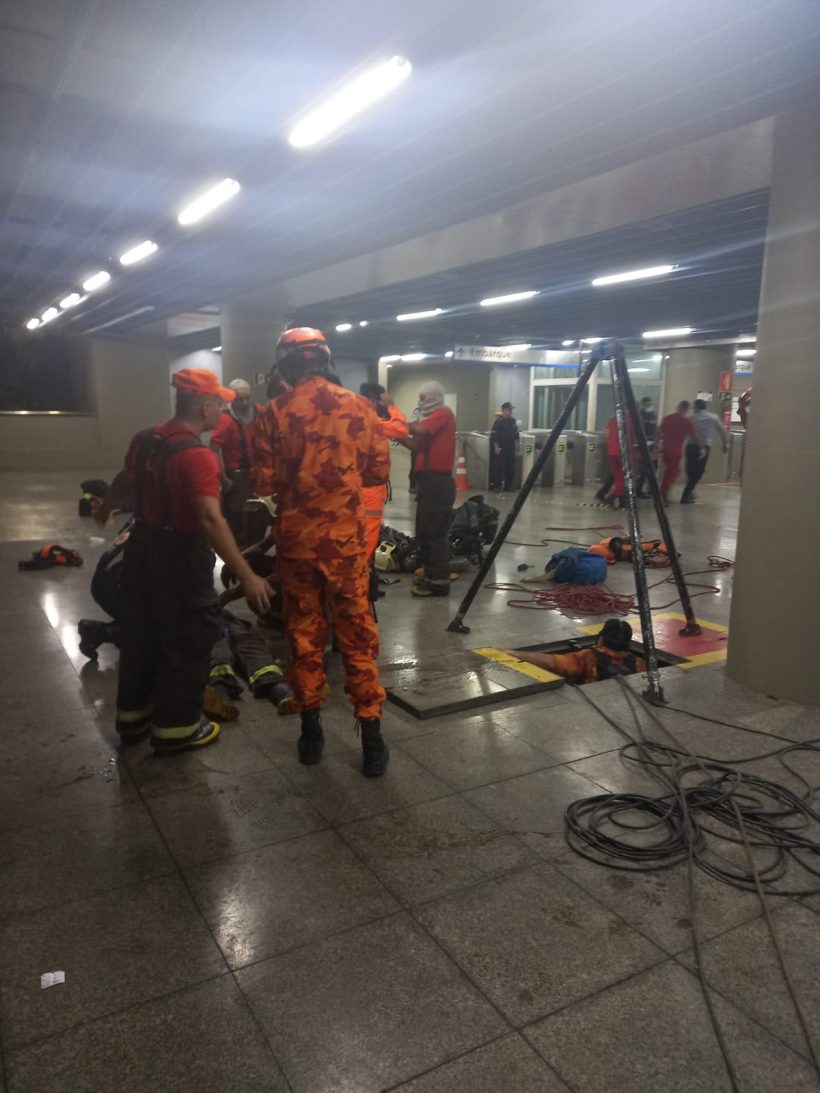 Vazamento de gás na estação de metrô do Benfica deixa três pessoas desacordadas