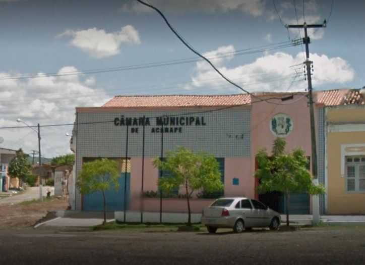 Vereadores de Acarape aprovam mudança no Regime Próprio da Previdencia e servidores protestam