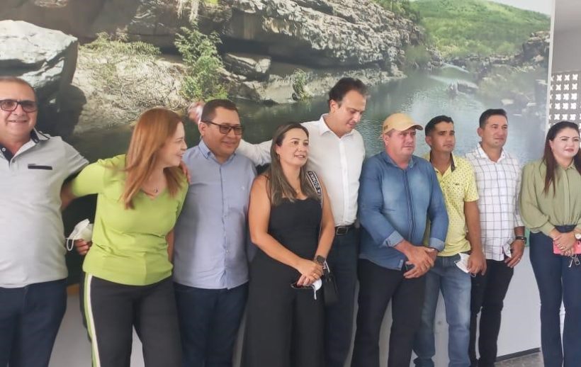 Camilo apoia candidatura de Izolda para o Abolição e sente boicote dos FGs