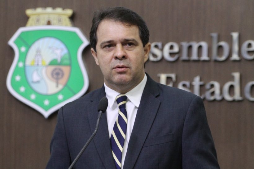 Presidente da Assembleia afirma que Cid é a pessoa indicada para remontar PDT no Ceará